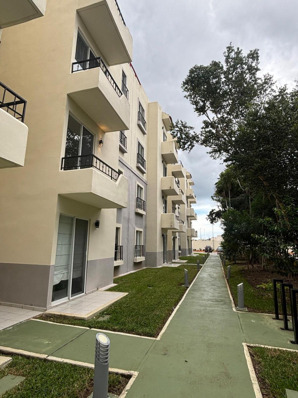 For 4 Ppl, Walking Distance To Festival Apartment